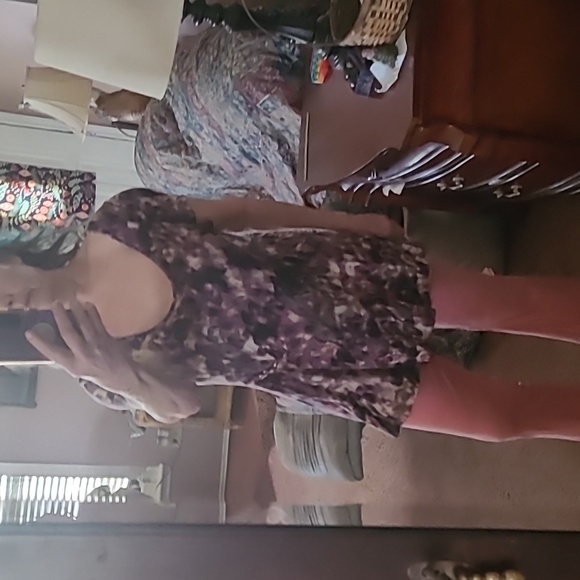 Daisy Fuentes Blouse, Pink, brown, & cream. XL. - Picture 8 of 8